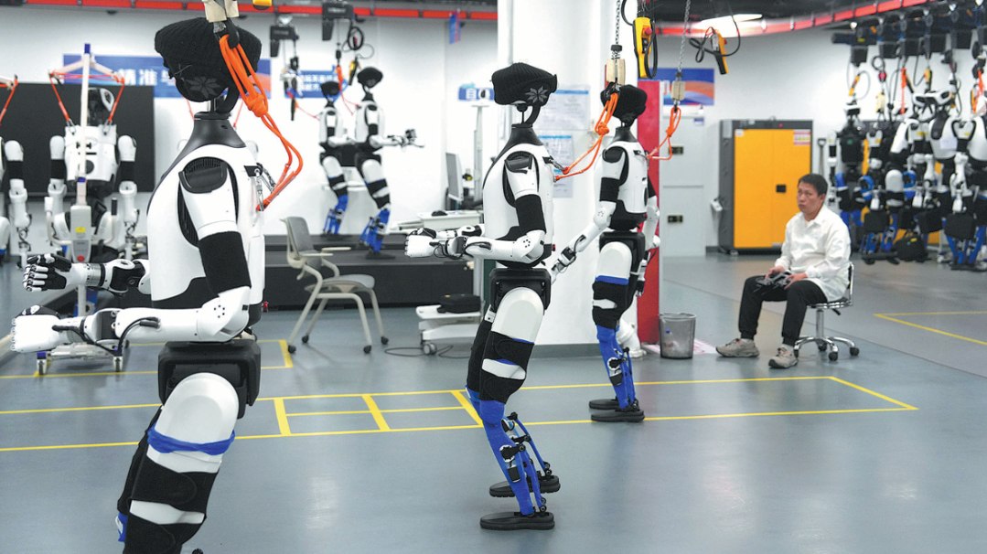 LA PRODUZIONE CINESE DI ROBOT UMANOIDI SUPERERÀ I 100.000 QUEST’ANNO