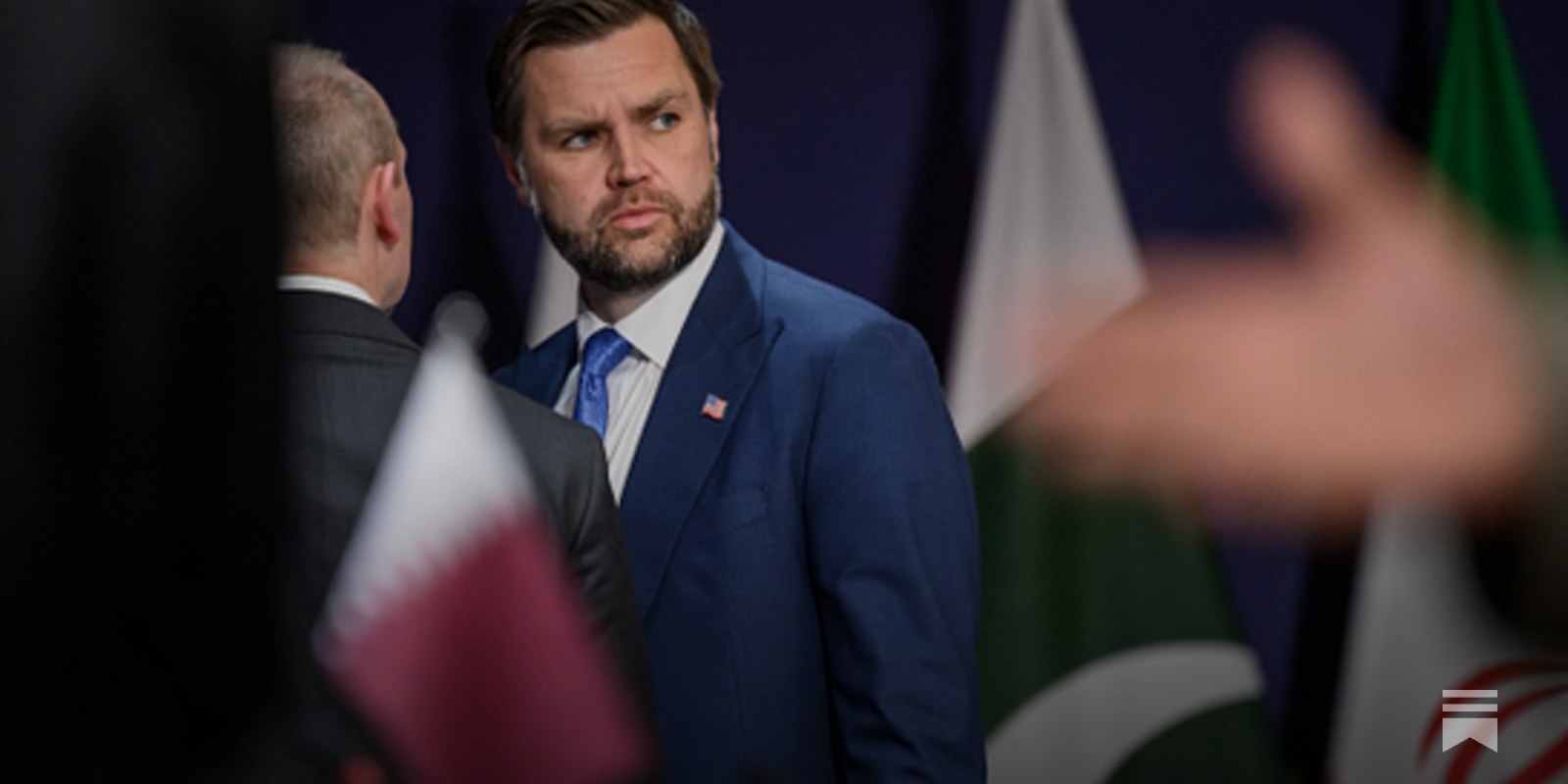 IRAN AVVERTÌ JD VANCE: “KUSHNER E WITKOFF SFRUTTANO I NEGOZIATI PER GUADAGNI PERSONALI”