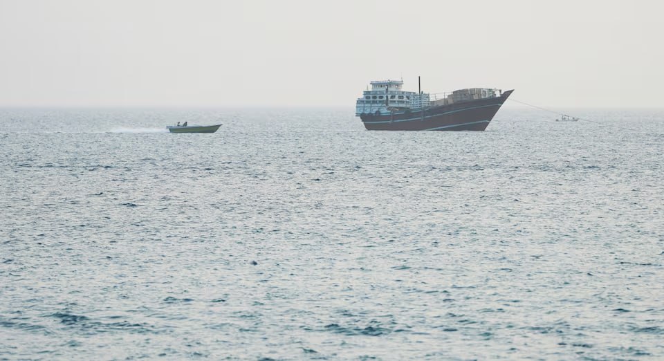 HORMUZ: MOLTE NAVI EVITANO IL TRANSITO E NON SI FIDANO DEL “CORRIDOIO PROTETTO” DEGLI USA HORMUZ: MOLTE NAVI EVITANO IL TRANSITO E NON SI FIDANO DEL “CORRIDOIO PROTETTO” DEGLI USA