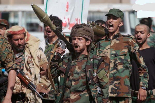 L’ARABIA SAUDITA ALIMENTA IL CONFLITTO RELIGIOSO NELLO YEMEN PER NASCONDERE I GUADAGNI TERRITORIALI DI HANSAR ISLAM