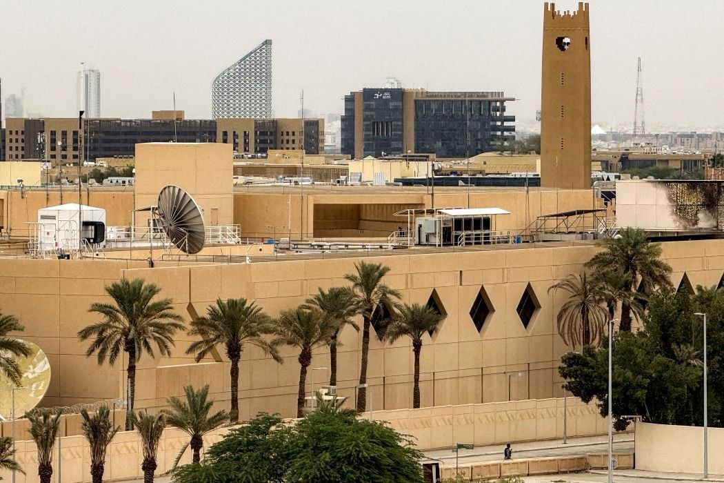 GLI STATI UNITI EVACUANO LE BASI IN MEDIO ORIENTE DOPO IL SOSPETTO DI UN COMPLOTTO IRANIANO PER COLPIRE CITTADINI AMERICANI GLI STATI UNITI EVACUANO LE BASI IN MEDIO ORIENTE DOPO IL SOSPETTO DI UN COMPLOTTO IRANIANO PER COLPIRE CITTADINI AMERICANI